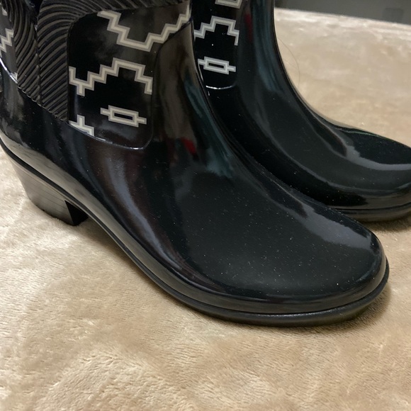 Pendleton rain boots.  Pre owned. As is - Picture 6 of 6